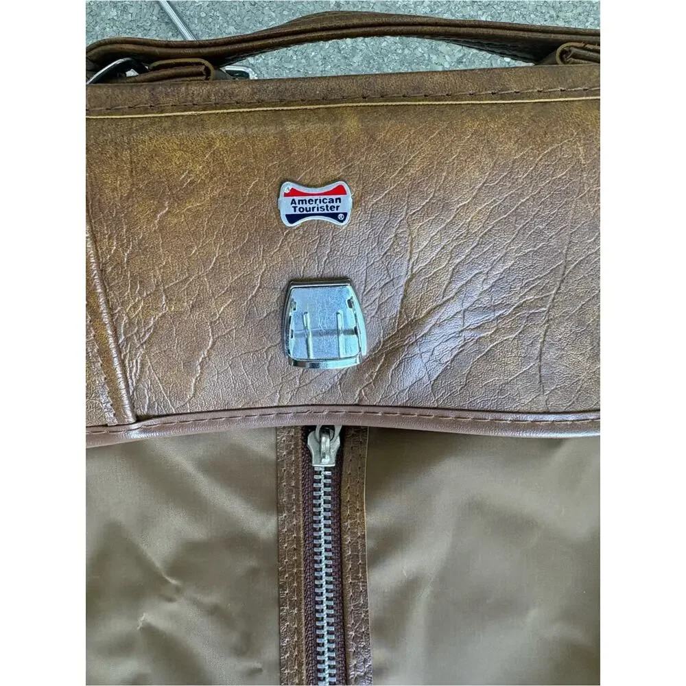 Ameican tourister step back